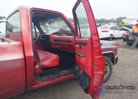 1985 Chevrolet C10 from USA, damaged, VIN 1GCDC14N5FF334759